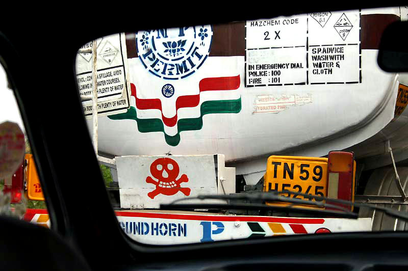 IND7083_camion_truck