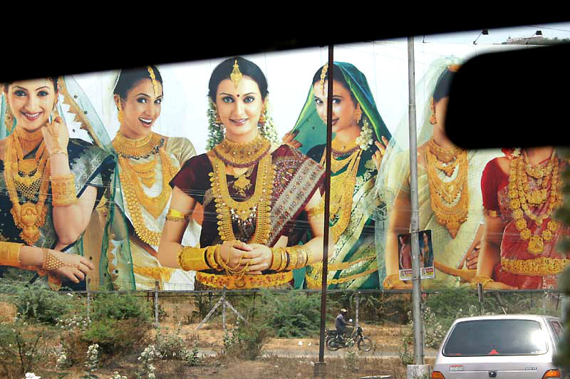IND7095_affiche_post
