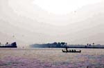 IND7012_kerala_backwaters