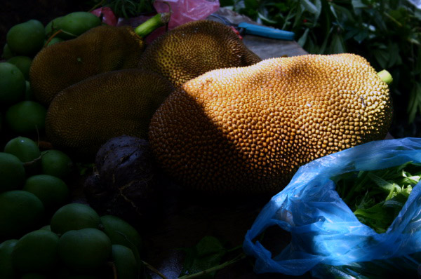 REU430_st_denis_fruit