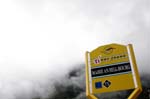 REU342_hell_bourg_car_jaune